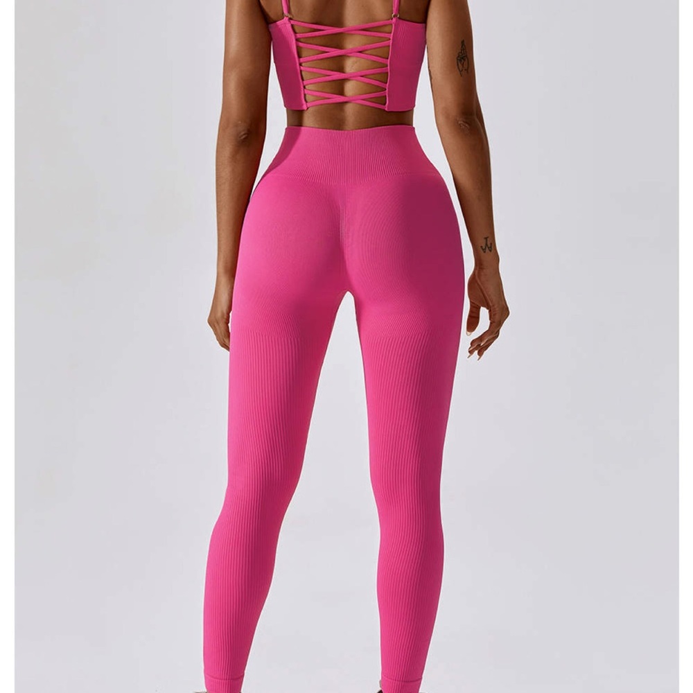 Clothing gym sets pink and black size L and M